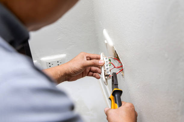 Best Licensed Electrician  in Pelahatchie, MS